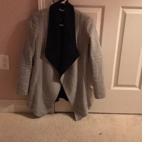 Grey and black coat - Picture 1 of 6